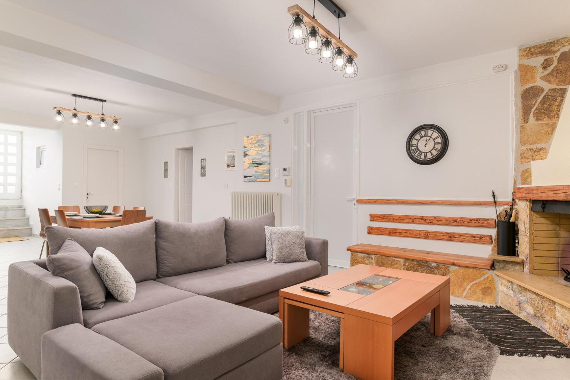 Domelia'S Luxury Apartments Near Airport & Beach Artemida  Zewnętrze zdjęcie